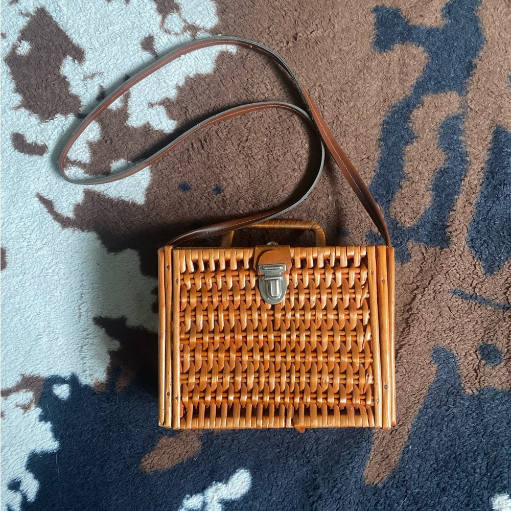 Vintage Woven Crossbody Basket Bag